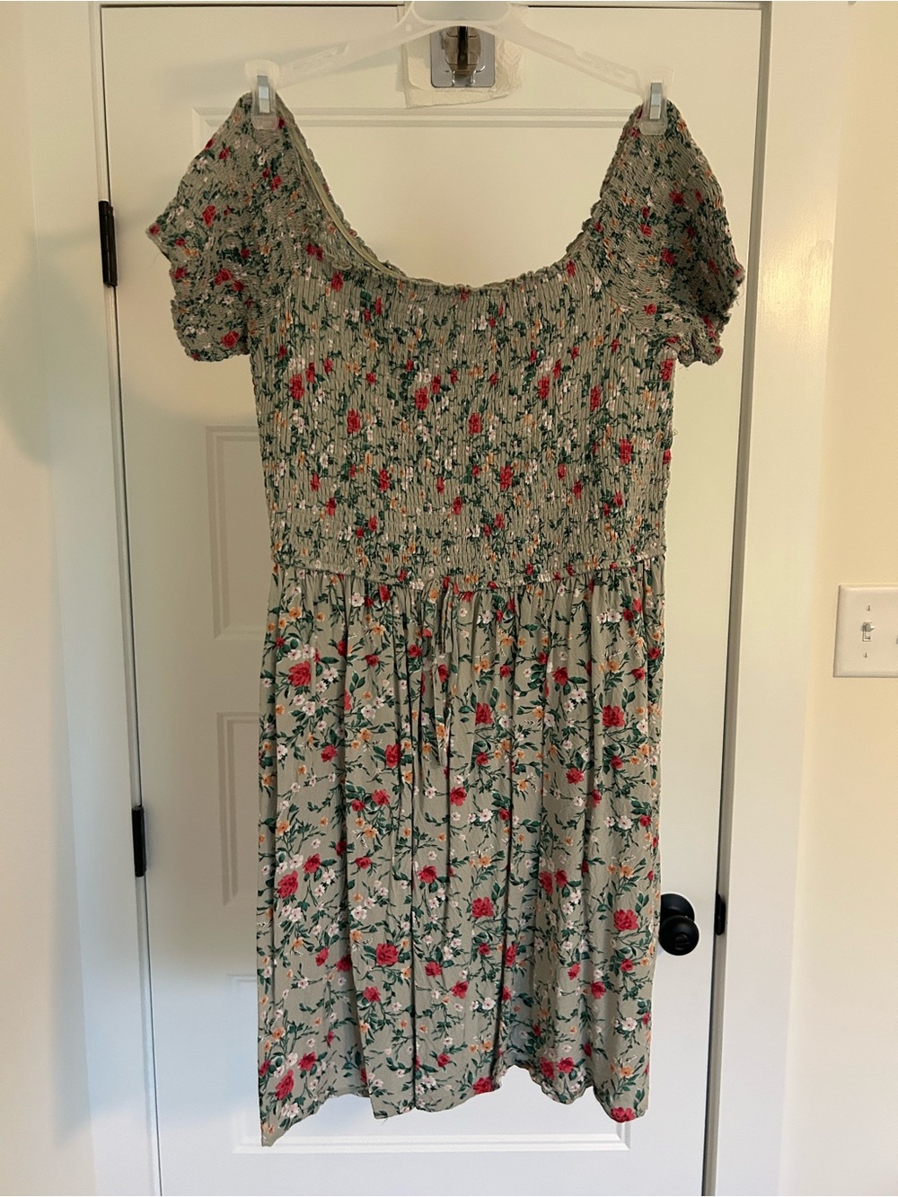 Xhilaration Green Floral Smocked Off-Shoulder Dress